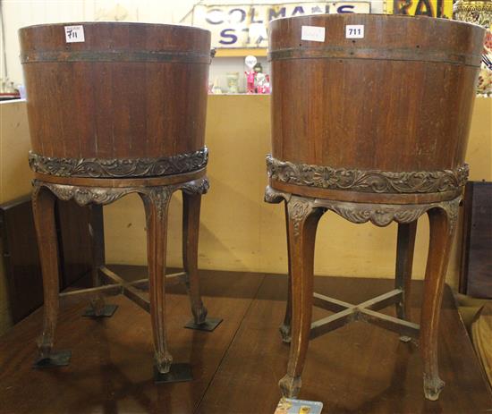 Pair of tubs on stands